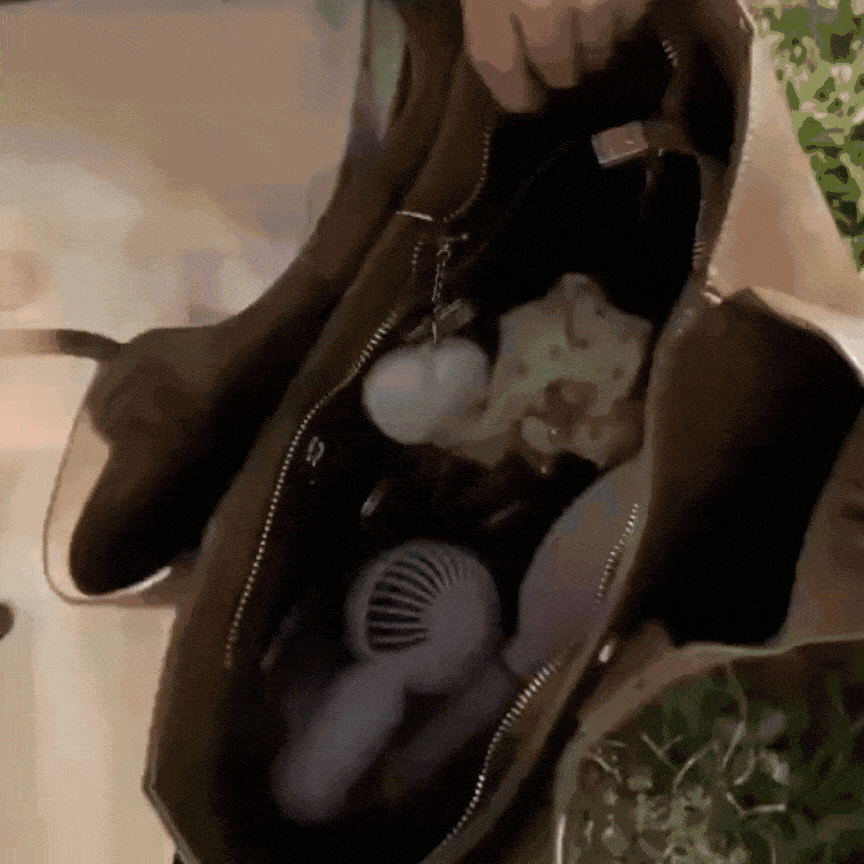 LumiCharm™ | Touch Sensor-Activated Purse Light