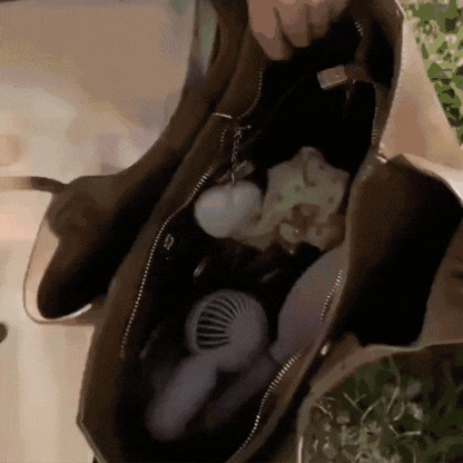 LumiCharm™ | Touch Sensor-Activated Purse Light